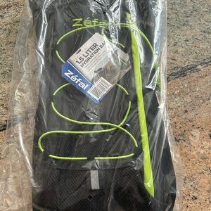 ZeFal NWT 1.5 Liter Hydration Bag